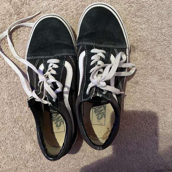 women’s black low top vans - Picture 4 of 7